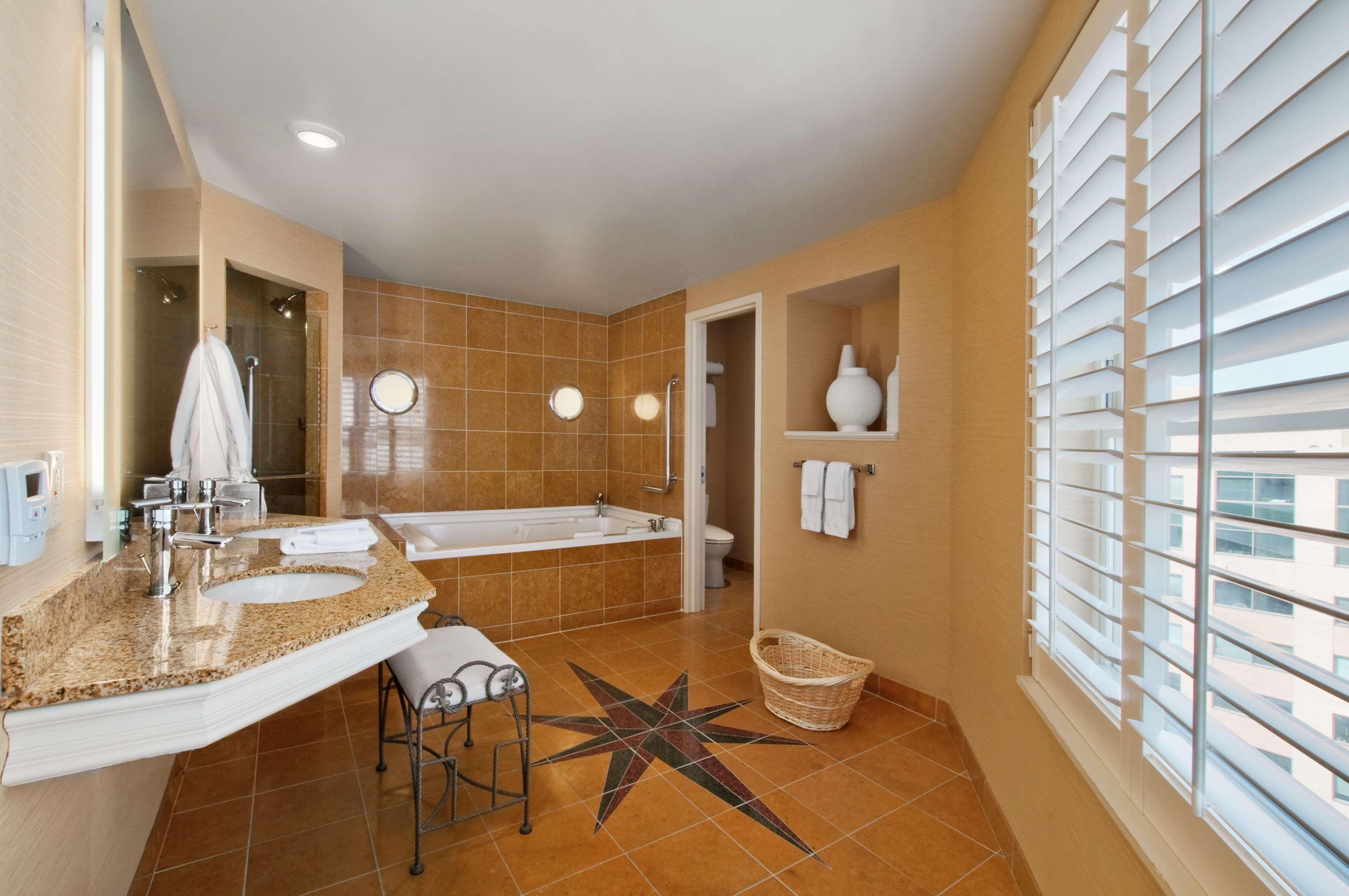 Hilton Madison Monona Terrace Ξενοδοχείο Εξωτερικό φωτογραφία